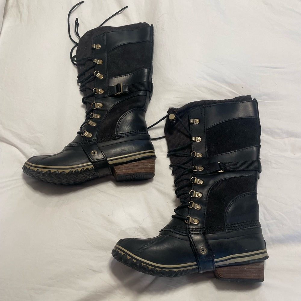 Sorel Conquest Carley Winter Boots size 7